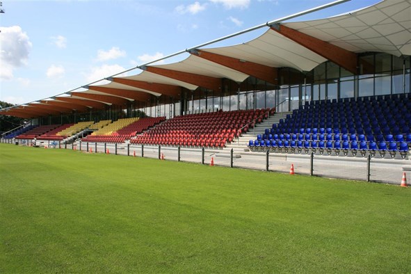Telstar is een voetbalclub uit Velsen die zijn thuis wedstrijden speelt in het TaTa Steel stadion.
