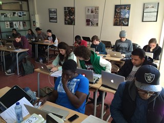 Studenten aan Media College amsterdam met Ziber DS3 software aan de slag