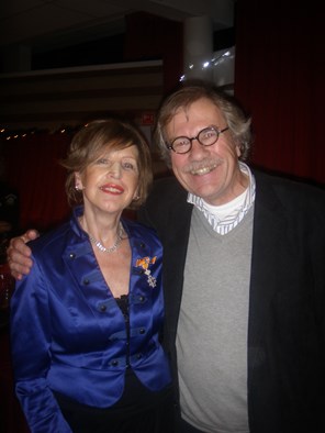 Netty samen met Pieter Eelman, die in 2010 lid werd in de Orde van Oranje Nassau voor zijn raadswerk